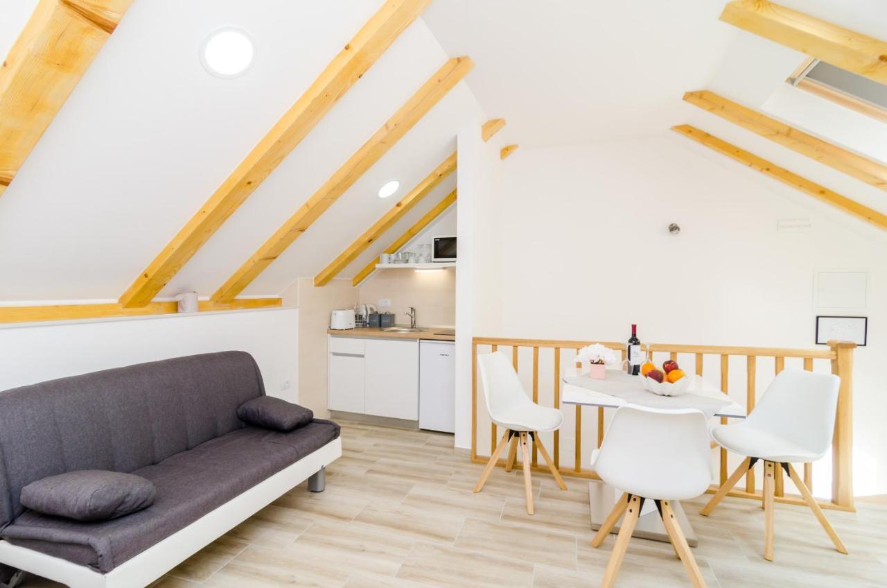 Shining Star Apartamento